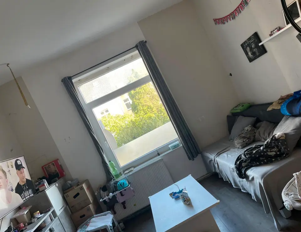 4 Zimmer Wohnung mit 80 m² in Duisburg – Bild 1