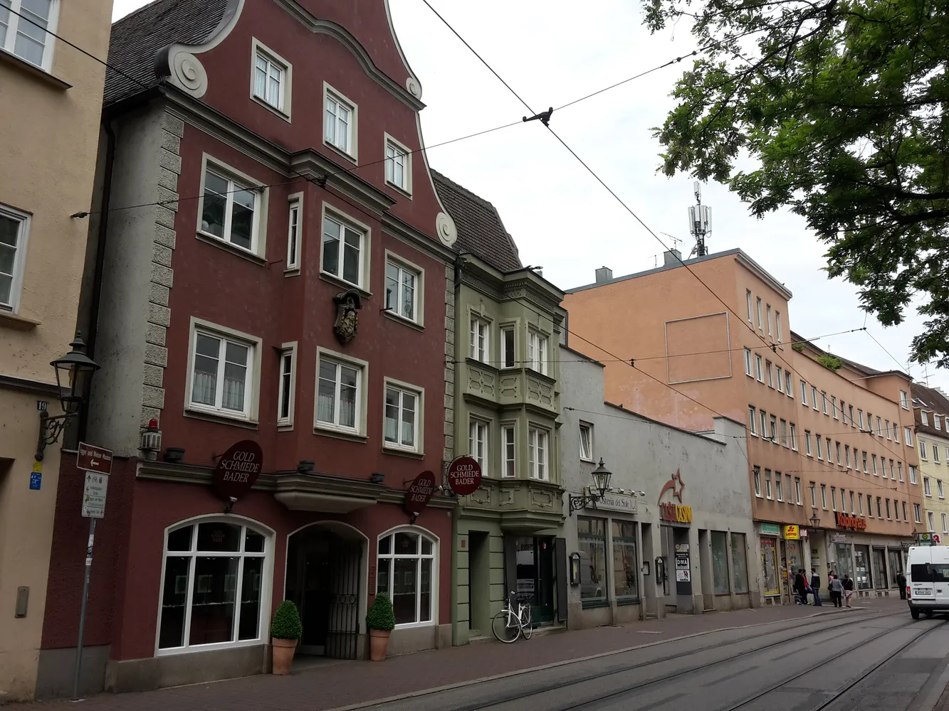 4 Zimmer Wohnung mit 117 m² in Augsburg – Bild 2