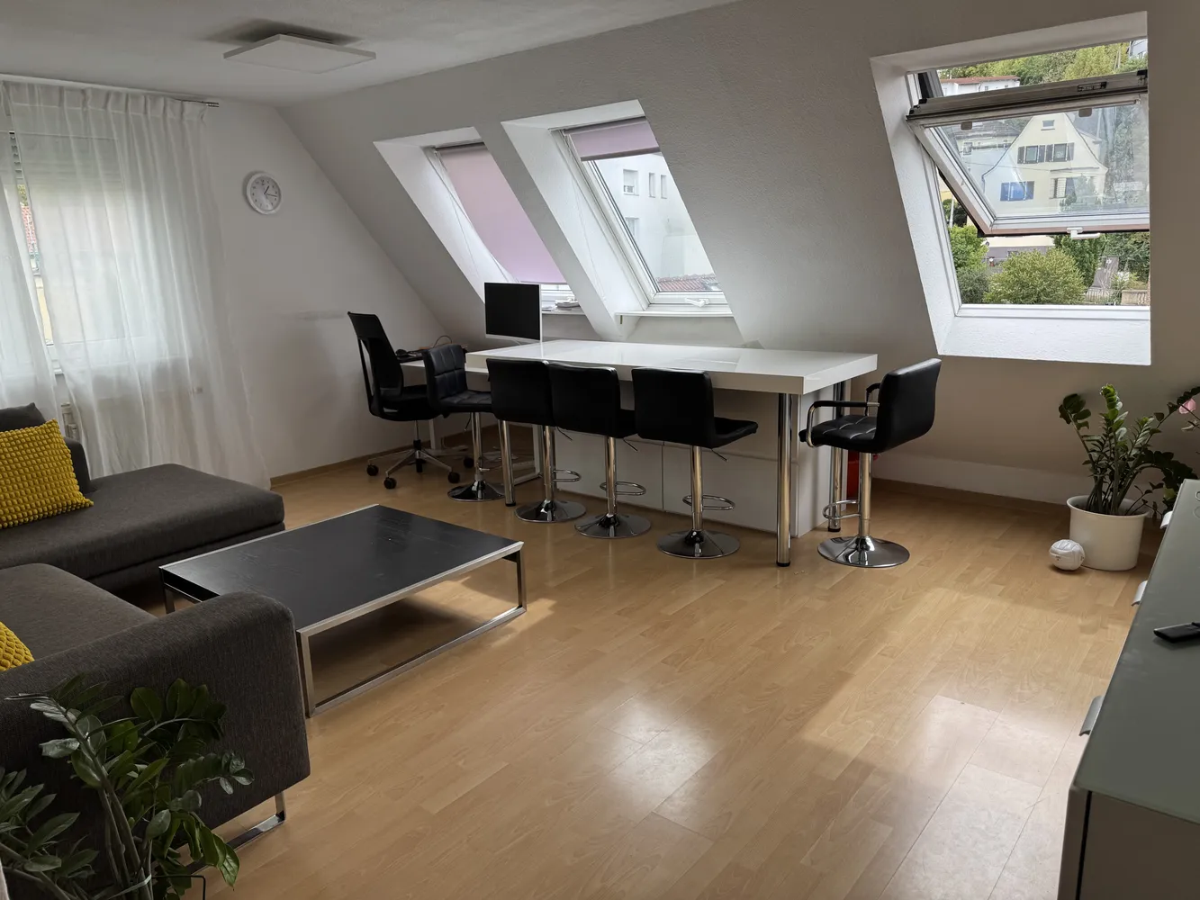3 Zimmer Wohnung mit 56 m² in Stuttgart – Bild 2