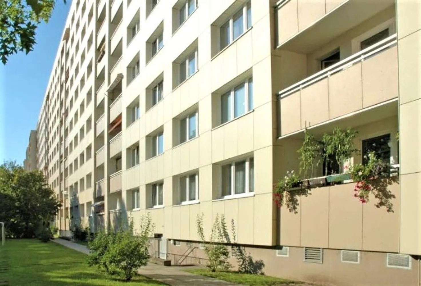 3 Zimmer Wohnung mit 79 m² in Dresden – Bild 1
