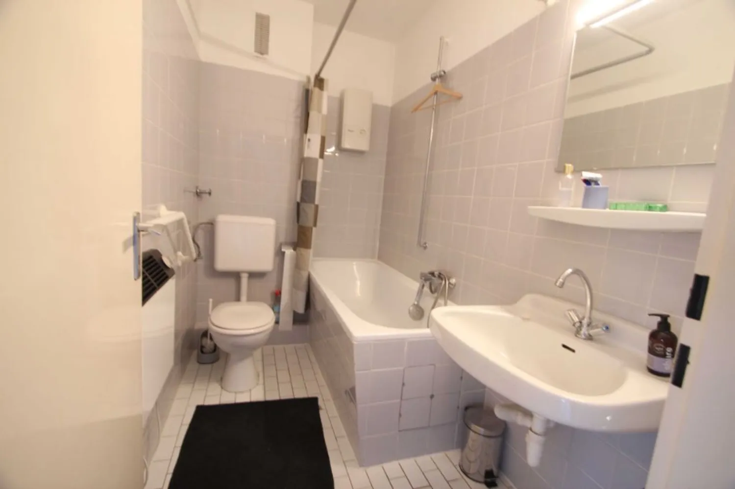 1 room apartment with 38 m² in Bonn – Photo 7