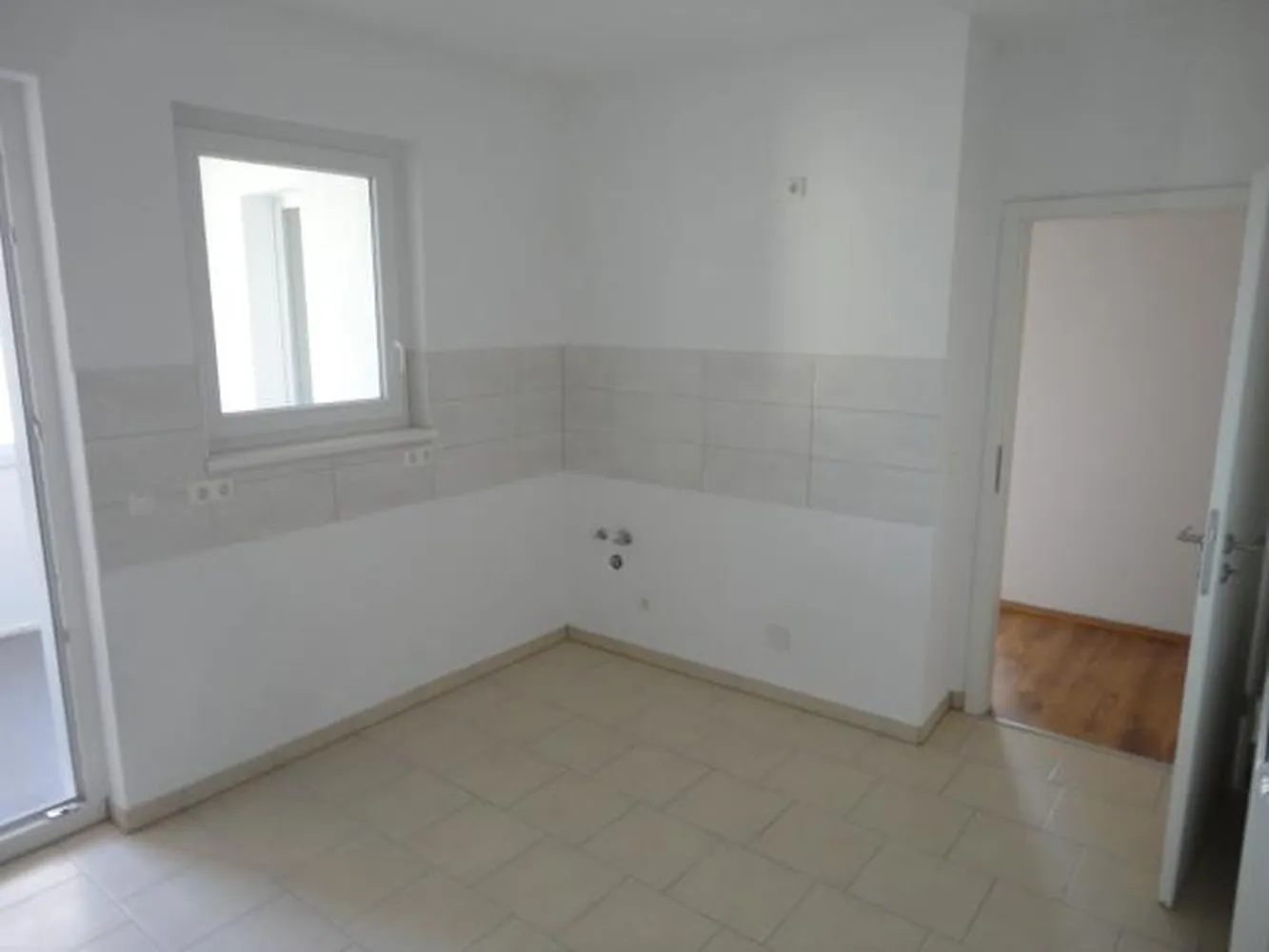 4 Zimmer Wohnung mit 98 m² in Magdeburg – Bild 5