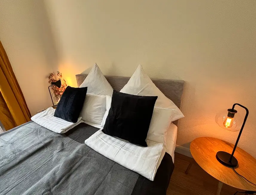 2 Zimmer Wohnung mit 54 m² in Köln – Bild 6