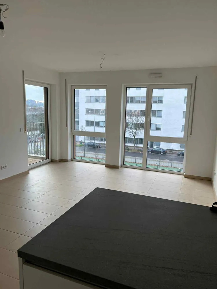 3 Zimmer Wohnung mit 80 m² in Frankfurt am Main – Bild 2