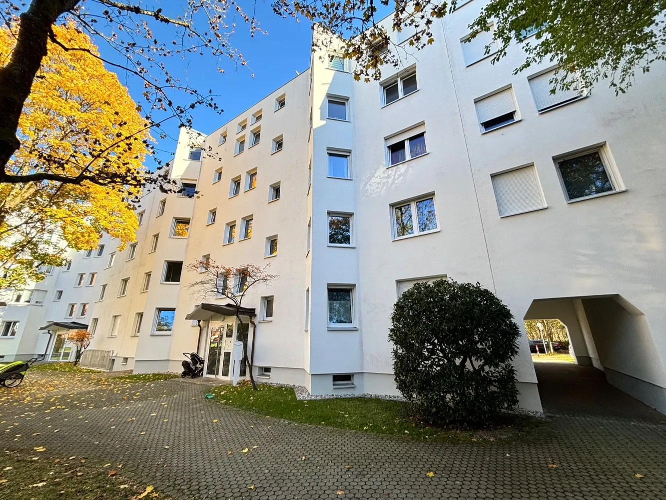 3 room apartment with 71 m² in Munich – Photo 2