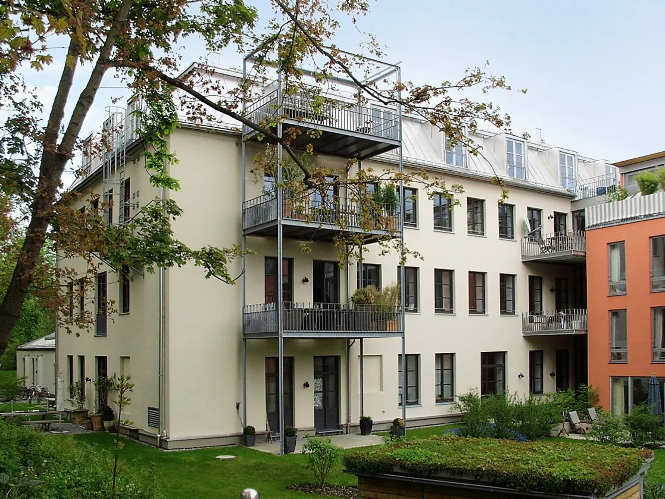 5 Zimmer Wohnung mit 249 m² in München – Bild 4
