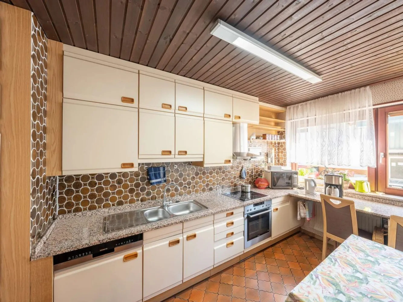 4 Zimmer Wohnung mit 134 m² in Mannheim – Bild 3