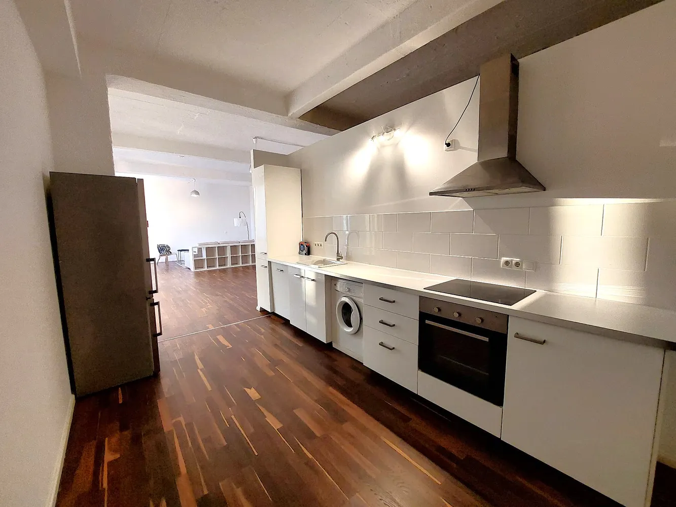 2 Zimmer Wohnung mit 88 m² in Berlin – Bild 2