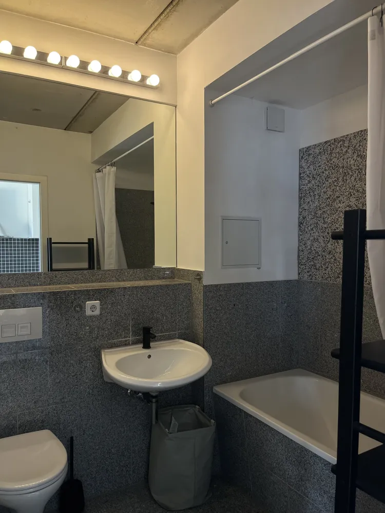 1 room apartment with 58 m² in Berlin – Photo 4