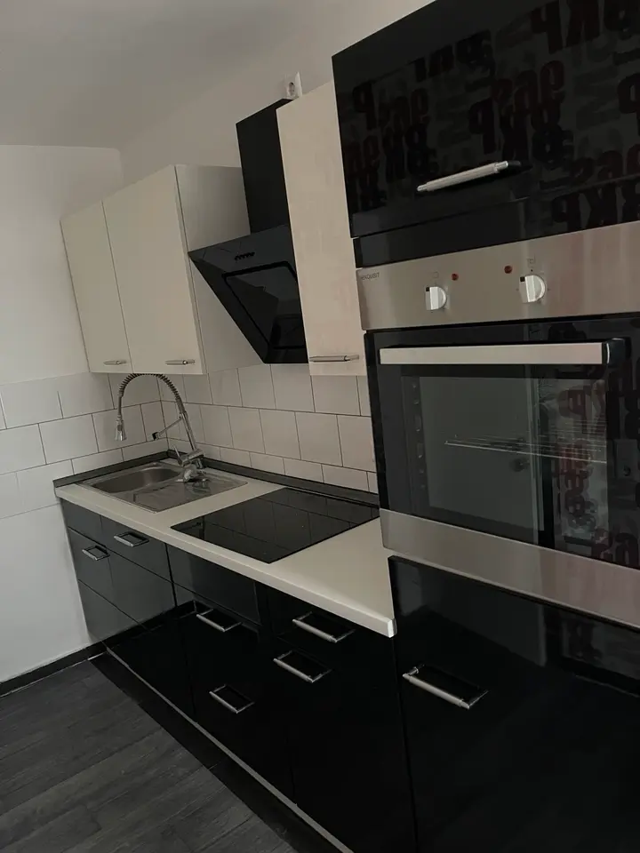 7 Zimmer Wohnung mit 200 m² in Mittweida – Bild 1