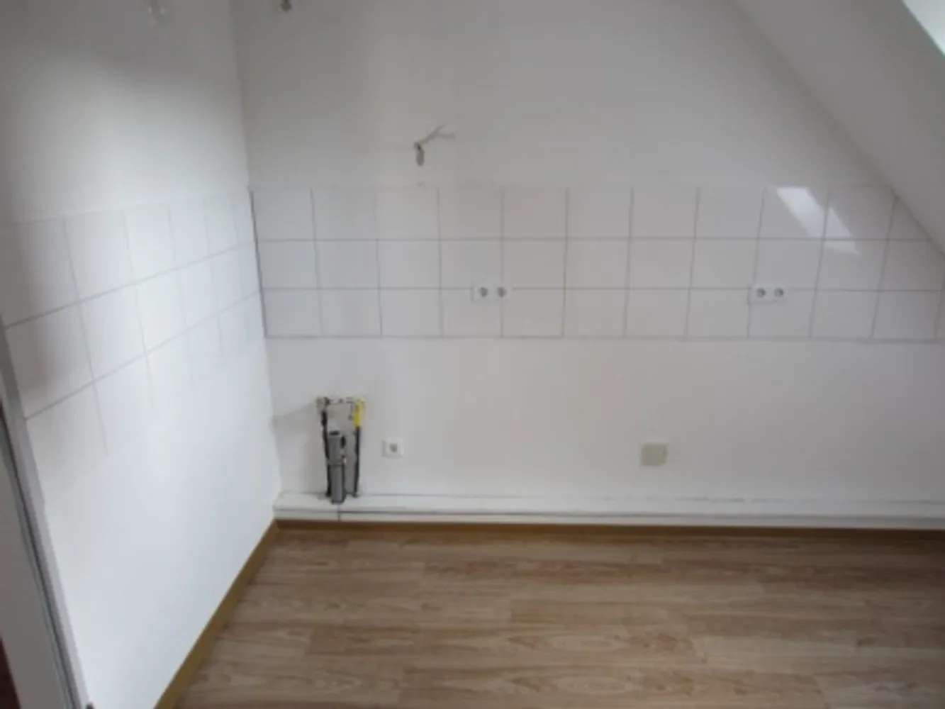 4 Zimmer Wohnung mit 142 m² in Grevenbroich – Bild 2
