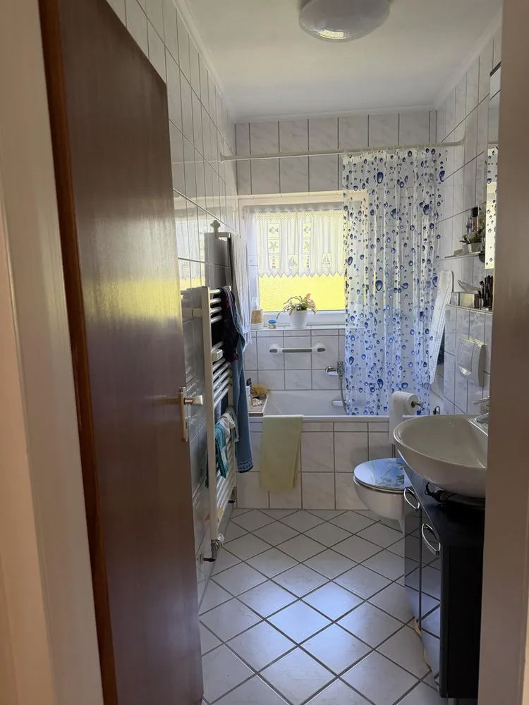 3 Zimmer Wohnung mit 76 m² in Oberhausen – Bild 2
