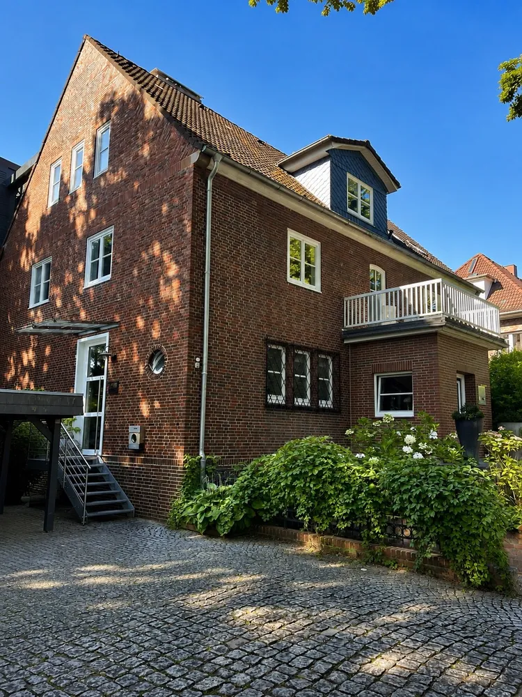 3 Zimmer Wohnung mit 150 m² in Hamburg – Bild 2