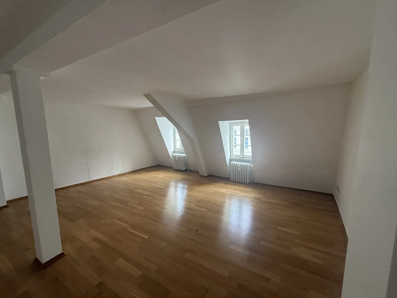 2 Zimmer Wohnung mit 92 m² in Saarbrücken – Bild 3