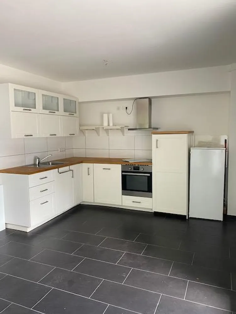 2 Zimmer Wohnung mit 98 m² in Duisburg – Bild 2