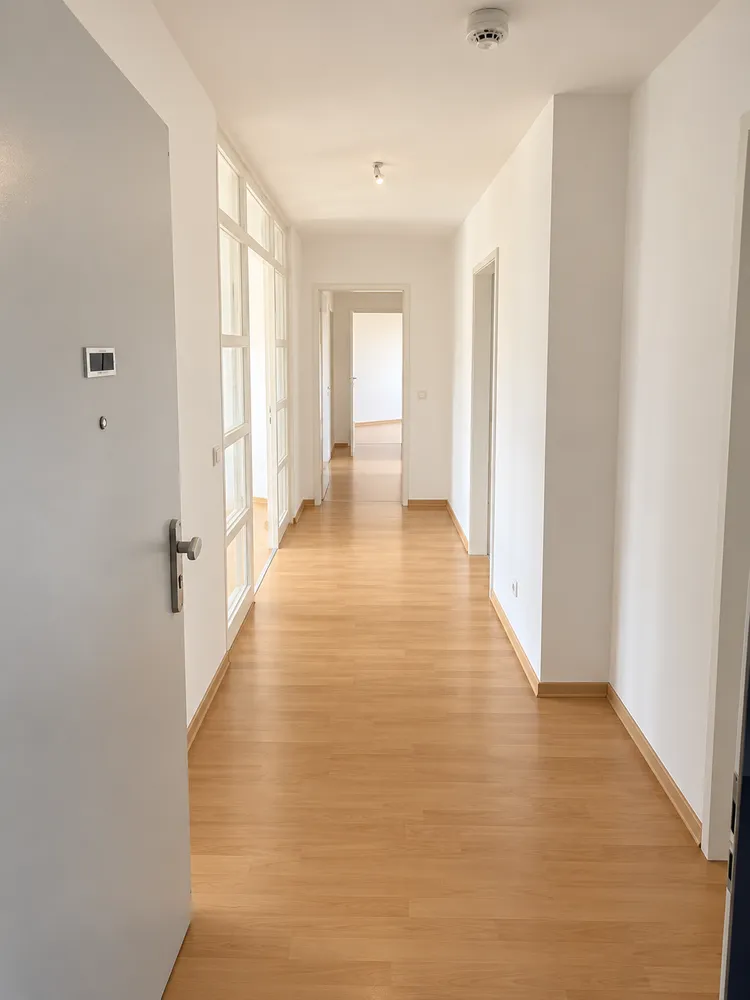 4 Zimmer Wohnung mit 116 m² in Regensburg – Bild 2