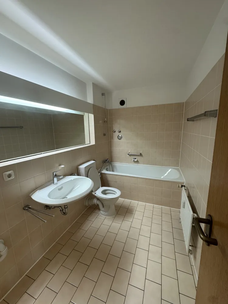 2 Zimmer Wohnung mit 55 m² in Stuttgart – Bild 2