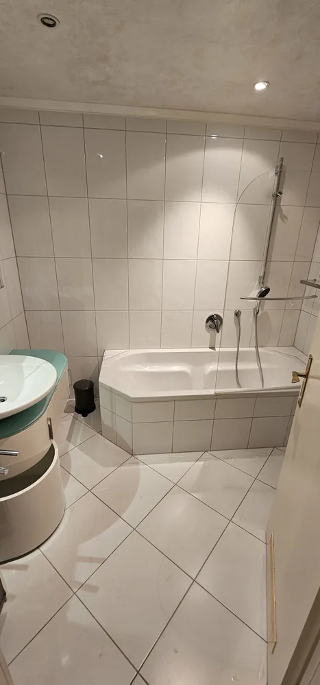 4 Zimmer Wohnung mit 95 m² in Karlsruhe – Bild 2
