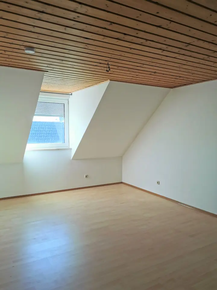 2 Zimmer Wohnung mit 75 m² in Regensburg – Bild 2