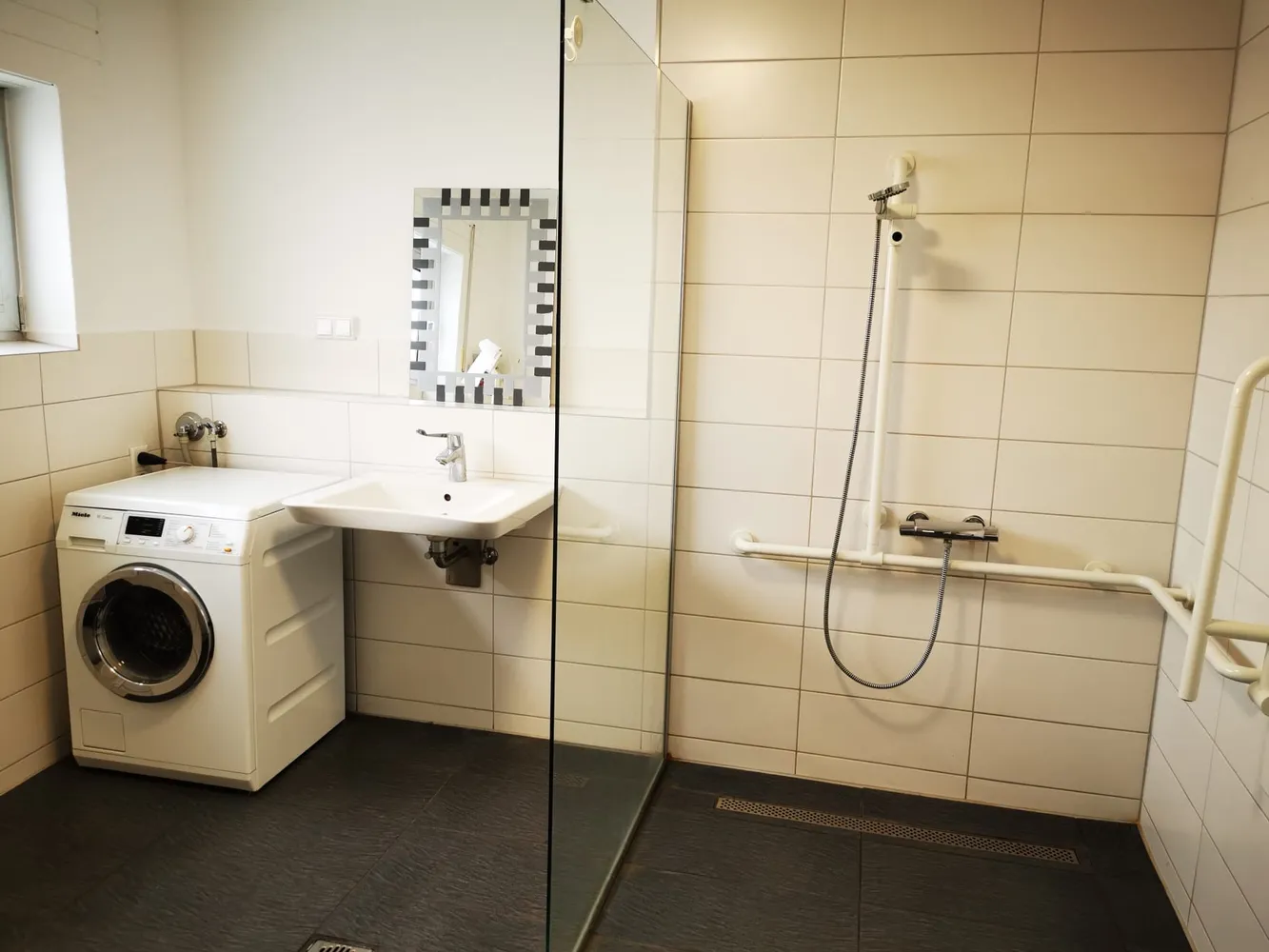 2 Zimmer Wohnung mit 65 m² in Worms – Bild 5