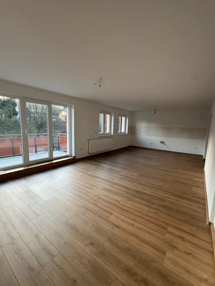 4 Zimmer Wohnung mit 110 m² in Riesa – Bild 1