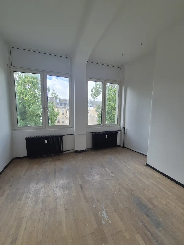 4 Zimmer Wohnung mit 200 m² in Krefeld – Bild 4
