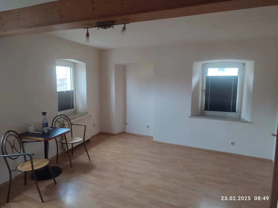 1 Zimmer Wohnung mit 140 m² in Hof – Bild 3