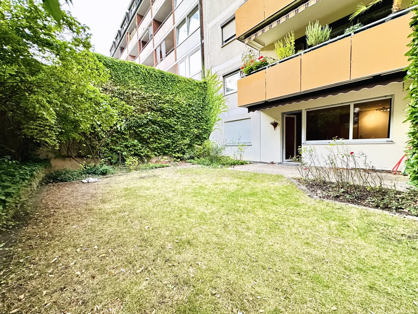 3 Zimmer Wohnung mit 94 m² in Nürnberg – Bild 1