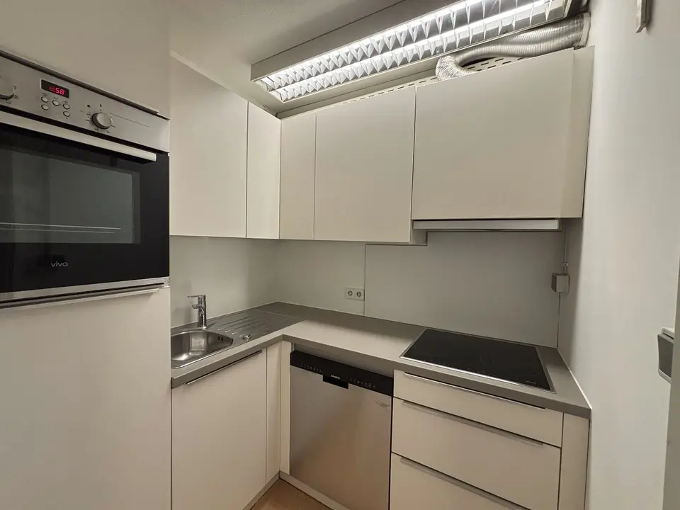 Shared room with 30 m² in Stuttgart – Photo 2