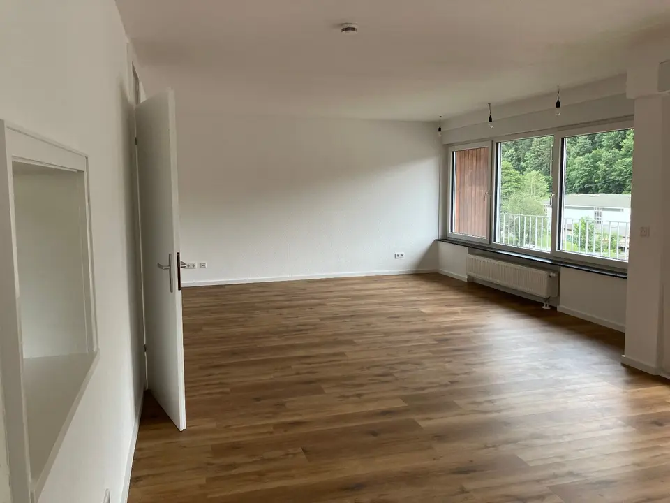 3 Zimmer Wohnung mit 96 m² in Saarbrücken – Bild 2
