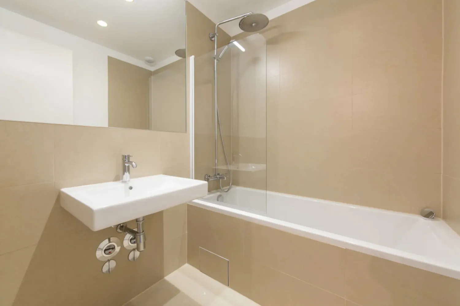 Shared room with 13 m² in Berlin – Photo 10