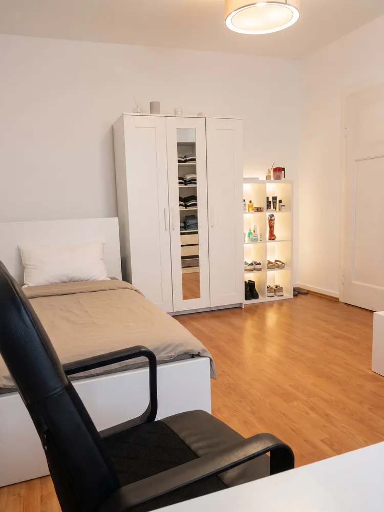3 Zimmer Wohnung mit 80 m² in Frankfurt am Main – Bild 3