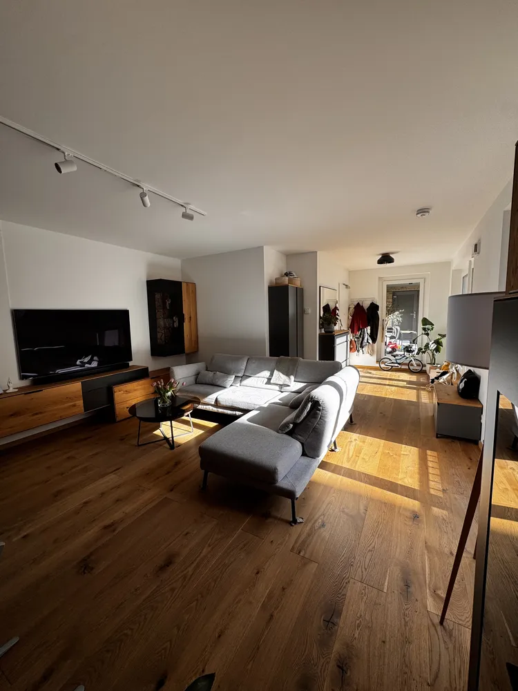 4 Zimmer Wohnung mit 125 m² in Hamburg – Bild 1