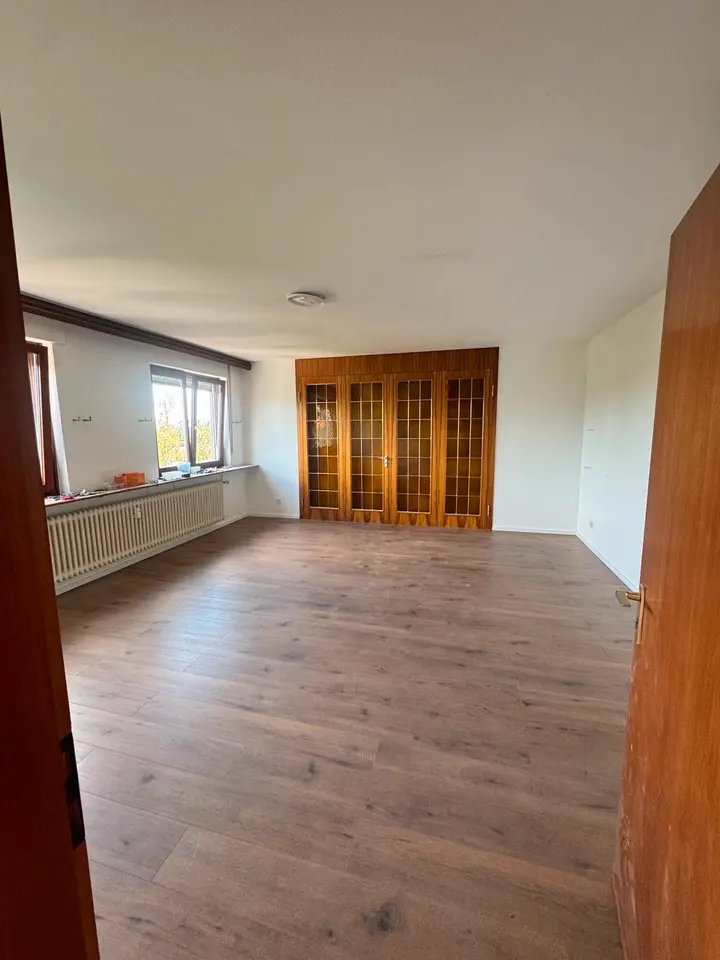 5 Zimmer Wohnung mit 113 m² in Saarbrücken – Bild 1