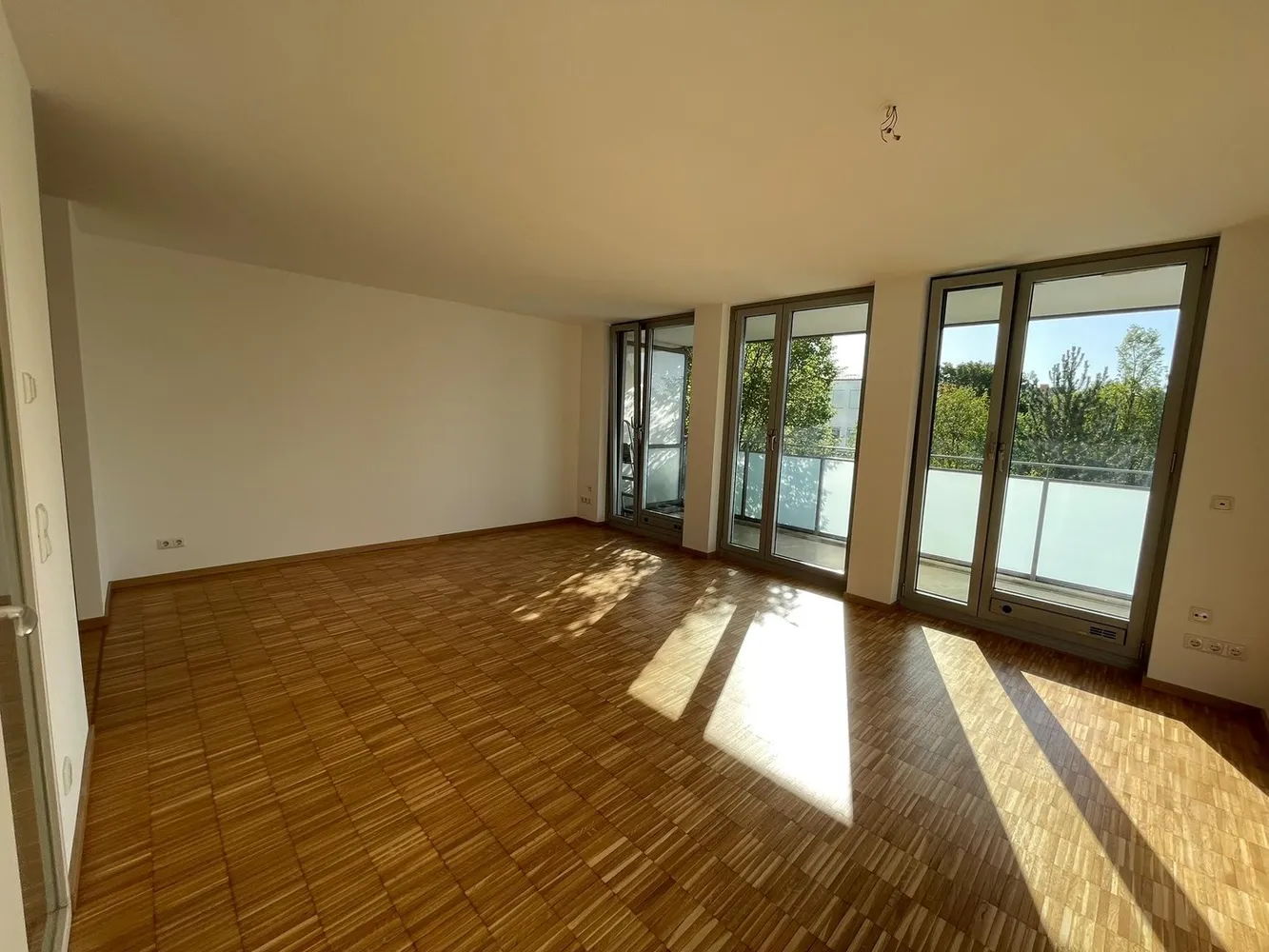 2 Zimmer Wohnung mit 57 m² in München – Bild 12