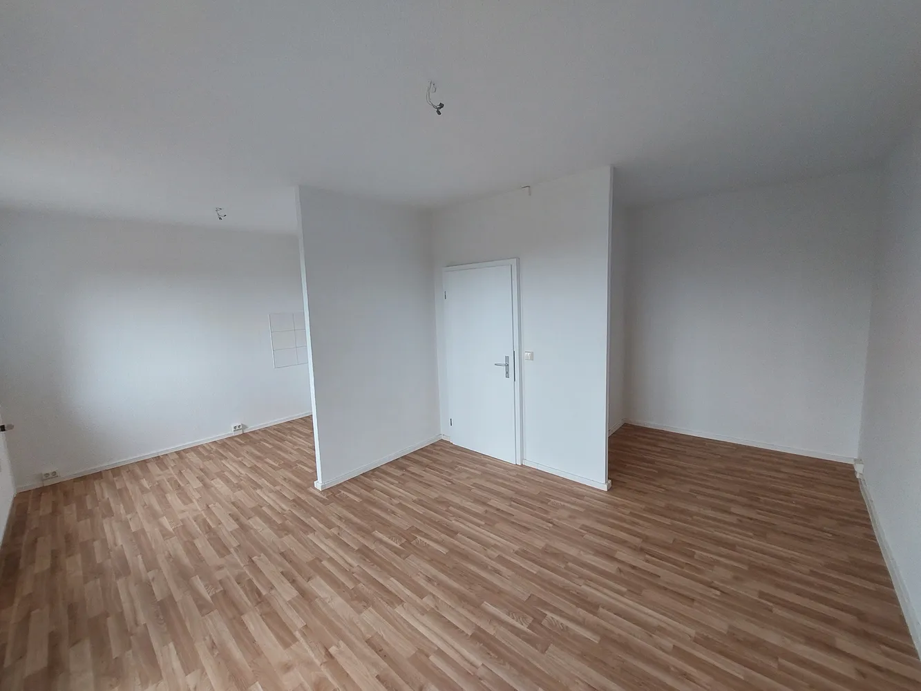 2 Zimmer Wohnung mit 60 m² in Halle (Saale) – Bild 2