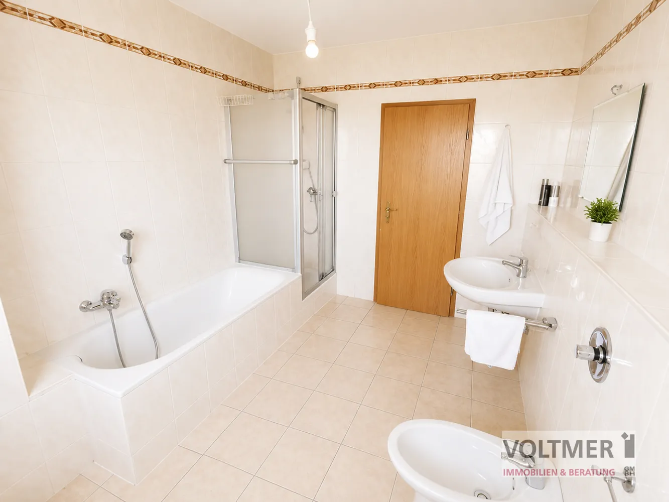 4 Zimmer Wohnung mit 120 m² in Neunkirchen – Bild 3