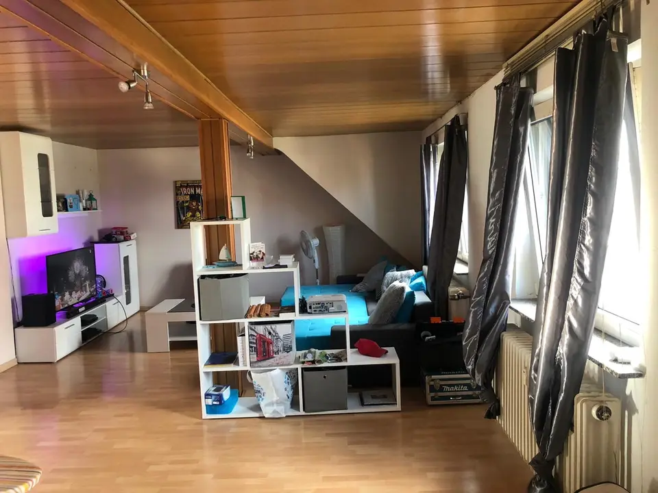 1 Zimmer Wohnung mit 80 m² in Grevenbroich – Bild 2