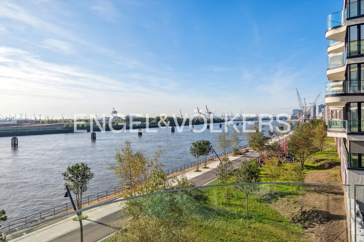 4 Zimmer Wohnung mit 121 m² in Hamburg – Bild 9