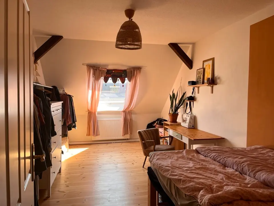 WG-Zimmer mit 75 m² in Borna – Bild 2