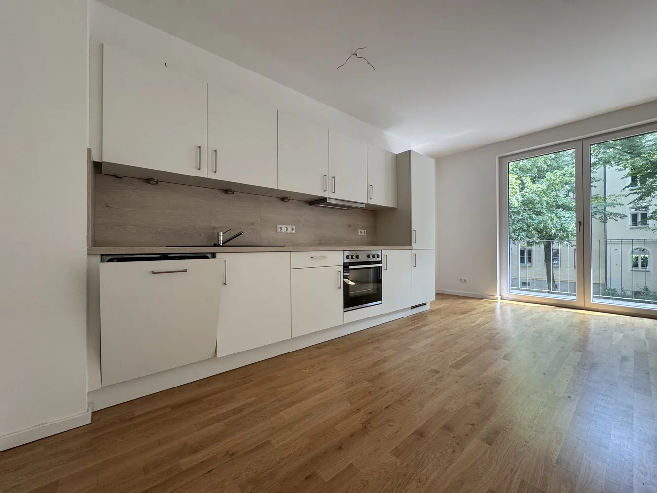 6 Zimmer Wohnung mit 120 m² in Leipzig – Bild 2