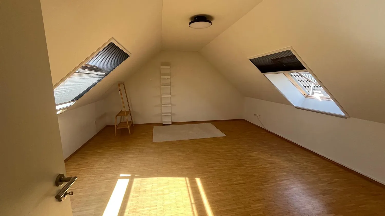 4 Zimmer Wohnung mit 111 m² in Düsseldorf – Bild 5