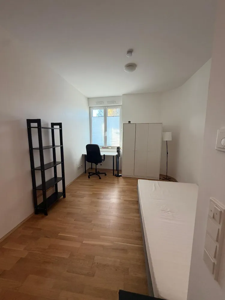 1 Zimmer Wohnung mit 25 m² in Köln – Bild 2