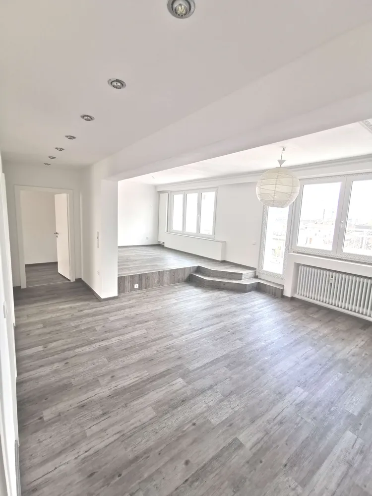 2 Zimmer Wohnung mit 62 m² in Düsseldorf – Bild 2