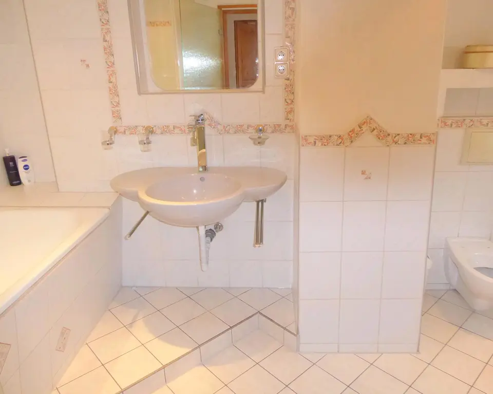 WG-Zimmer mit 240 m² in Esslingen am Neckar – Bild 8