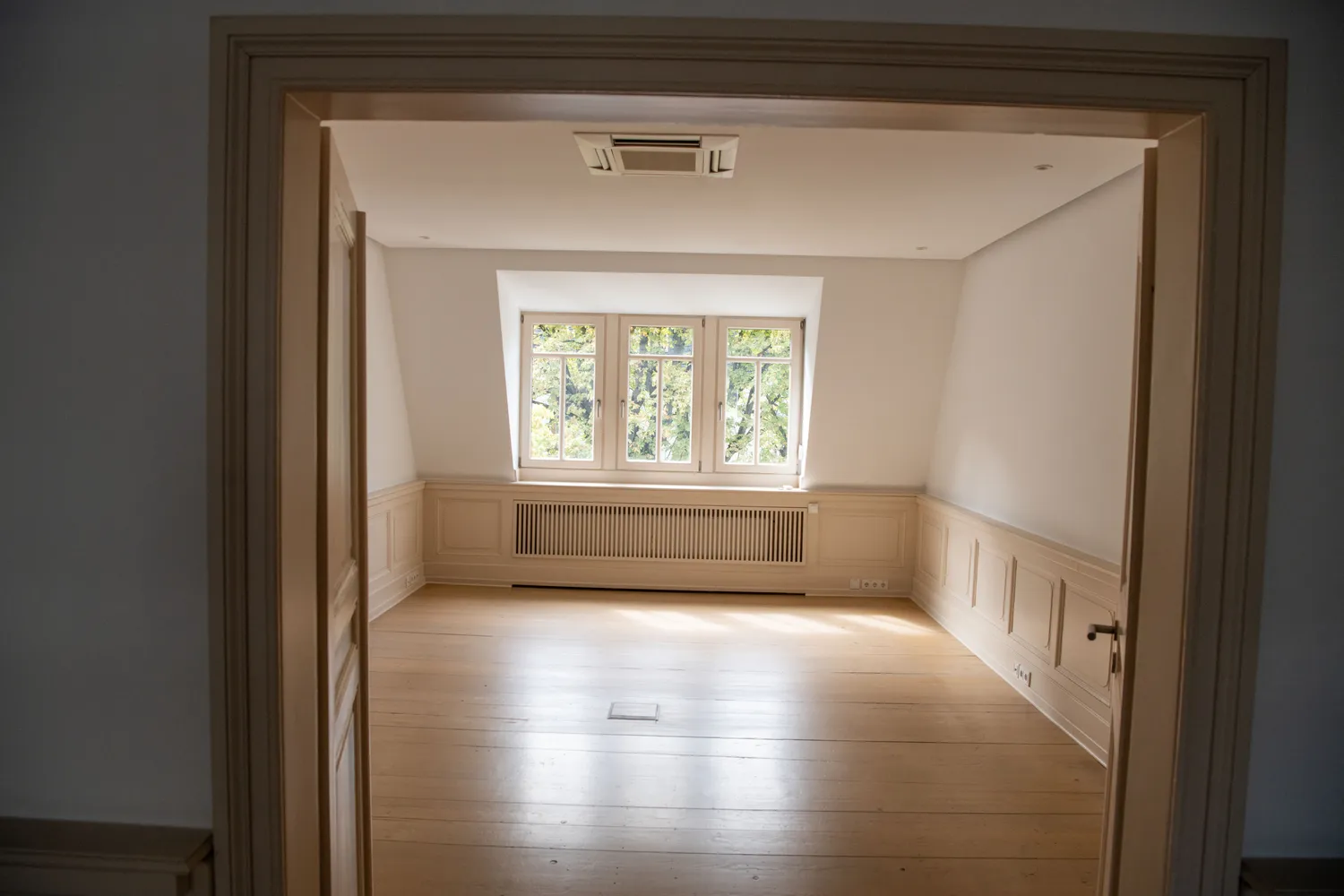 4 Zimmer Wohnung mit 120 m² in Frankfurt am Main – Bild 9
