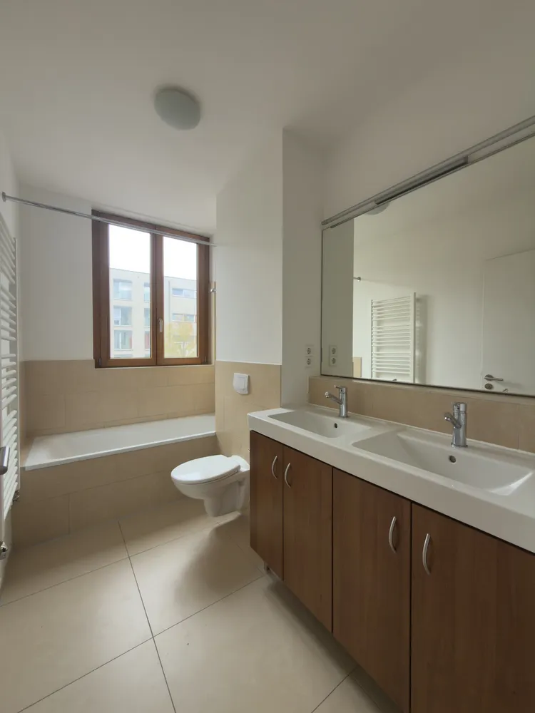 2 Zimmer Wohnung mit 84 m² in Frankfurt am Main – Bild 8