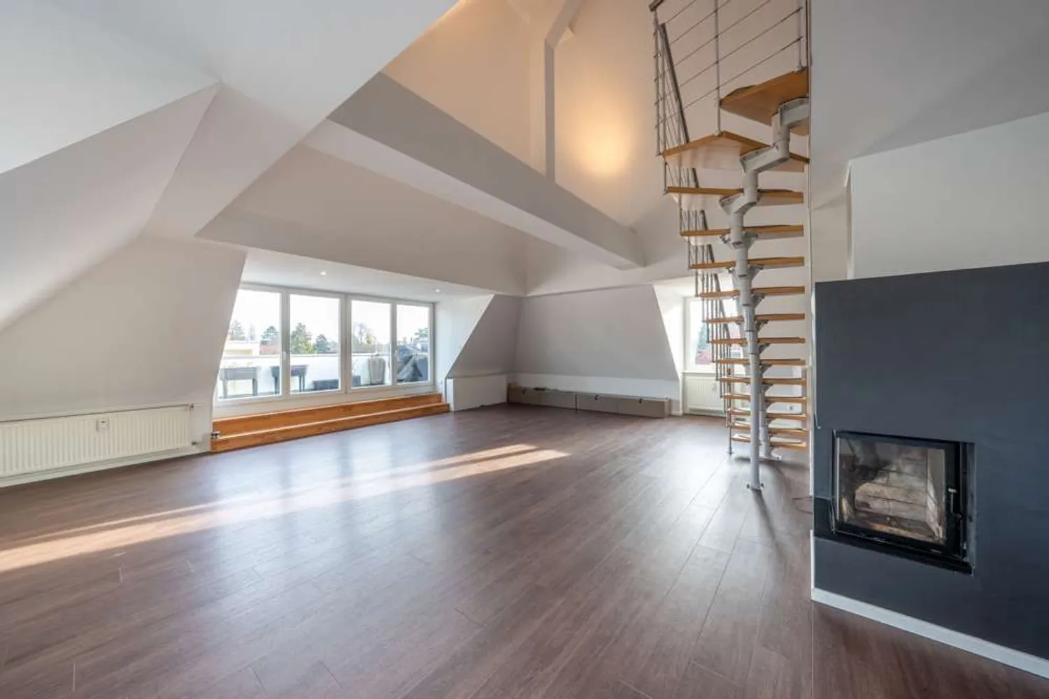3 Zimmer Wohnung mit 100 m² in Berlin – Bild 2