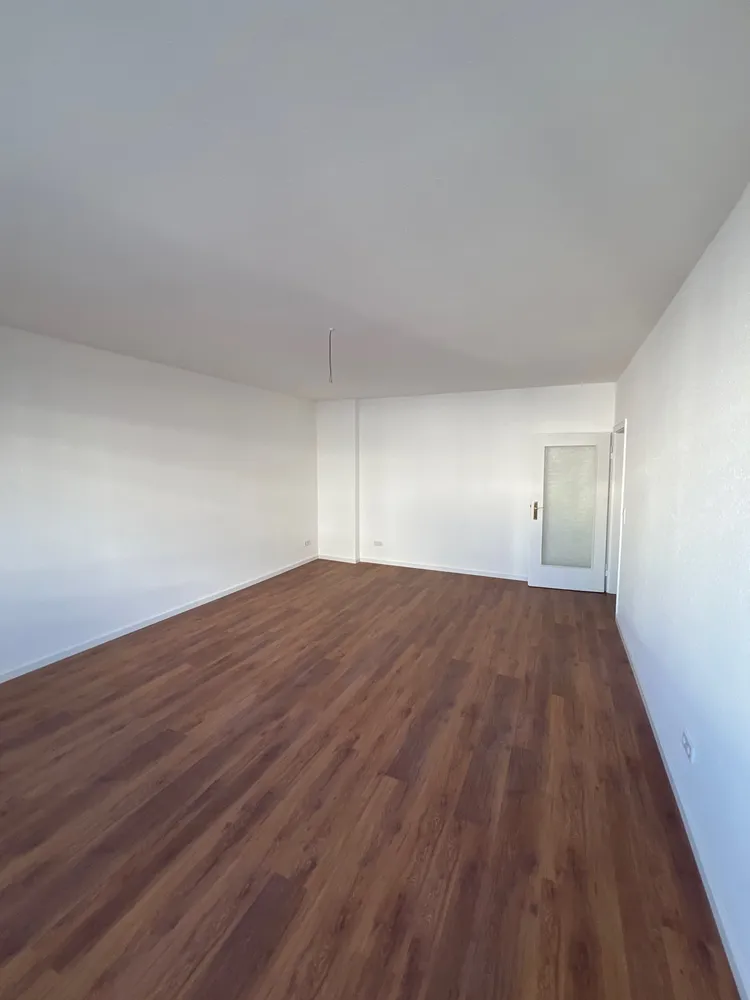 2 Zimmer Wohnung mit 67 m² in Frankfurt am Main – Bild 3