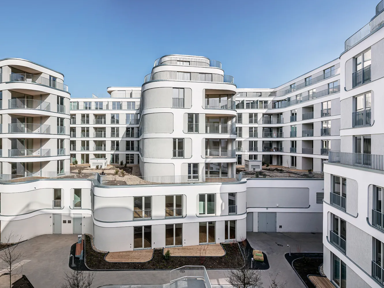 4 Zimmer Wohnung mit 125 m² in Berlin – Bild 3